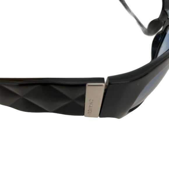 Vintage CHANEL Quilted CC Sunglasses Blue Gradient